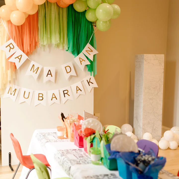 'Ramadan Mubarak' Fishtail Banner