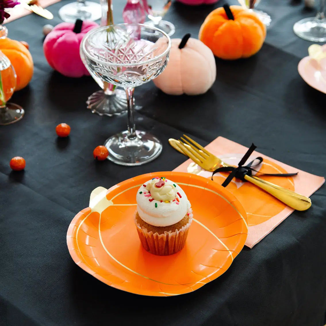 Halloween Pumpkin Plates for Fall/ Thanksgiving - 8 Pack